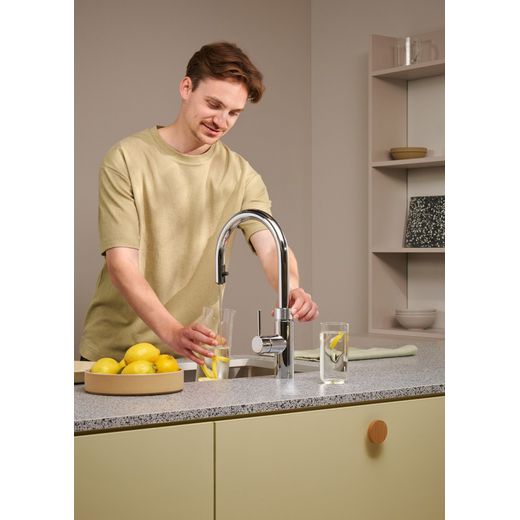 Quooker FXRCHRBUN1 Boiling Water Tap Chrome - man using tap shot