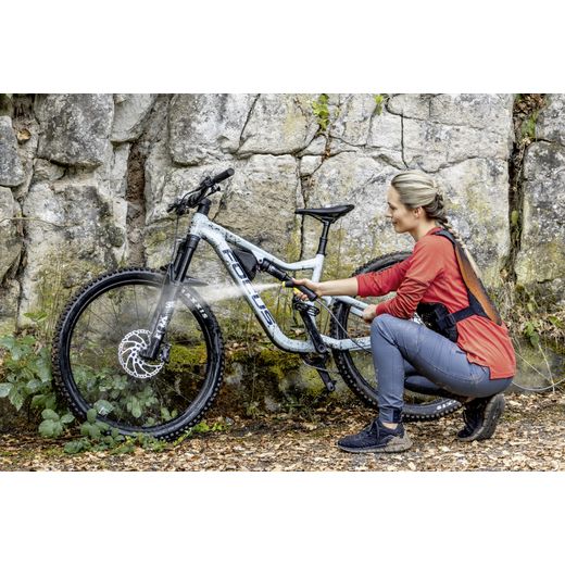 Kärcher OC 3 Foldable Pressure Washer - Peron cleaning bike shot