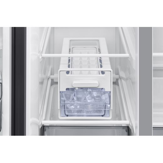 Samsung Series 7 SpaceMax™ American Fridge Freezer - Black - Ice cube comartment