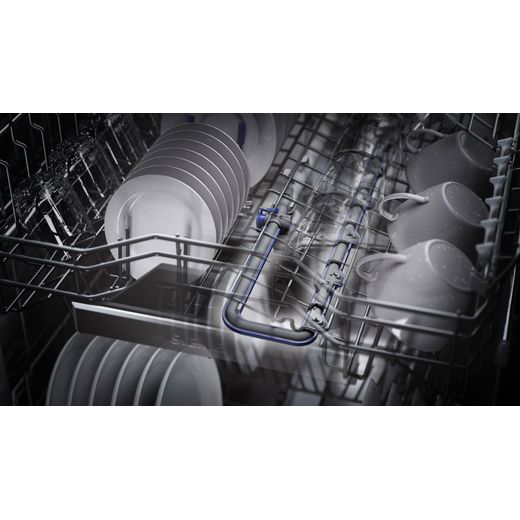 Siemens IQ-500 Standard Dishwasher - Black Stainless Steel - Inside washing tube shot