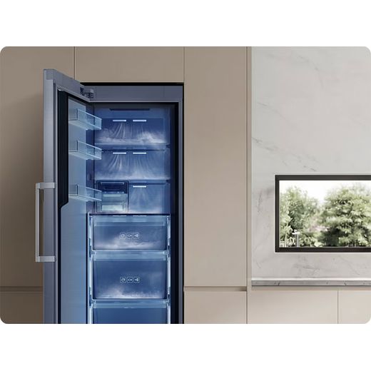 Samsung RI40 SpaceMax™ RZ70H32KDTEU 186cm Upright Freezer - Gentle Silver - Fridge in kitchen