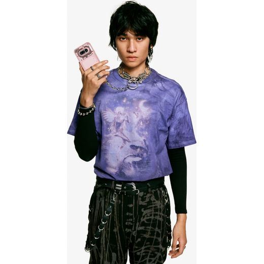 NNothing 4a 256GB in Pink - person on phone