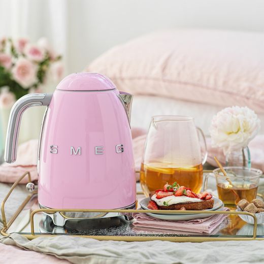 Smeg 50's Retro KLF03PKUK Kettle - Pink