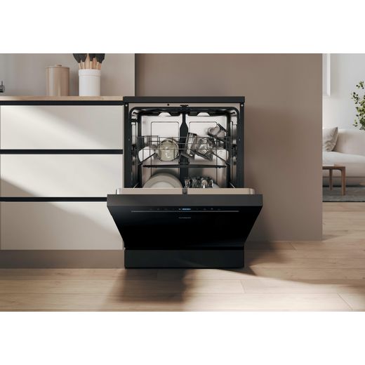 Candy RapidÓ Standard Dishwasher - Black - Dishwasher in kitchen