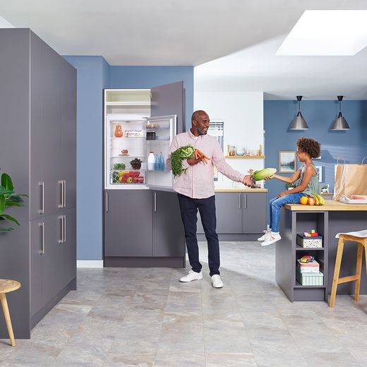 Beko BCSM450 178cm 50/50 Integrated Fridge Freezer with Sliding Door Hinge - White - Fridge freezer in kitchen