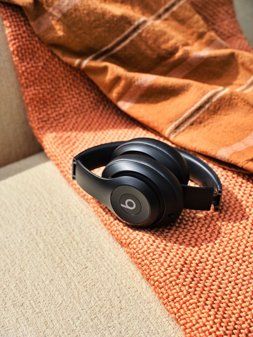 Beats Studio Pro Wireless Noise Cancelling Over-Ear Headphones - Black
