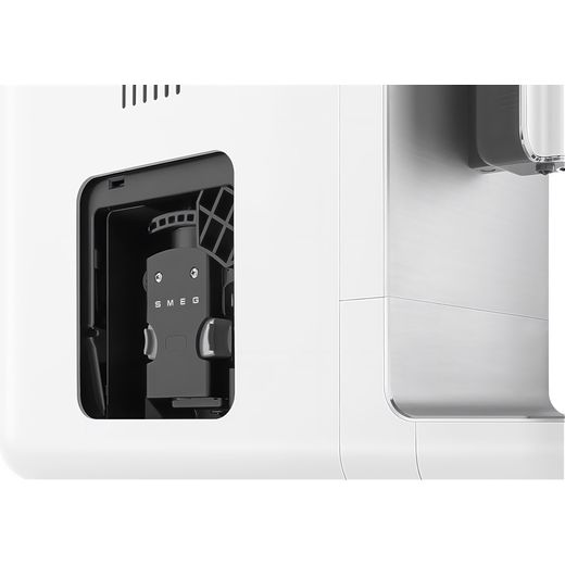 Smeg BCC12WHMUK Coffee Machines Matte White - Close up shot