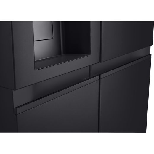 LG NatureFRESH™ American Fridge Freezer - Essence Black Steel - Close up handle shot 