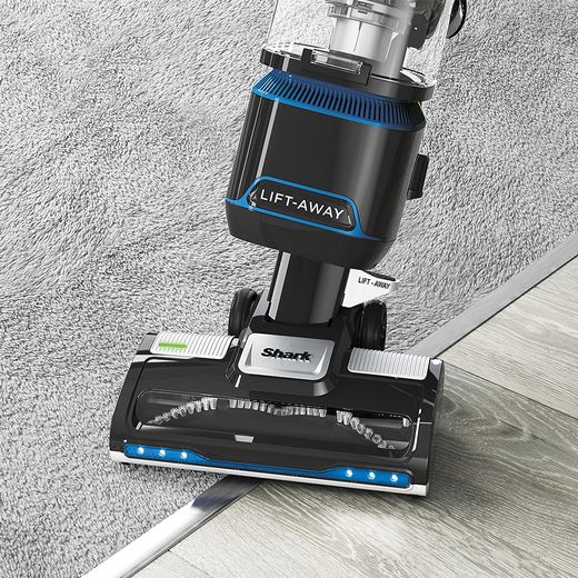 NV602UK_BL_shark_vacuum_03