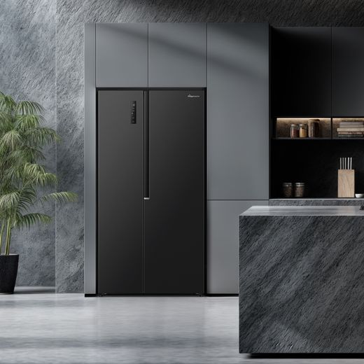 Fridgemaster American Fridge Freezer - Black - Fridge freezer in kitchens shot