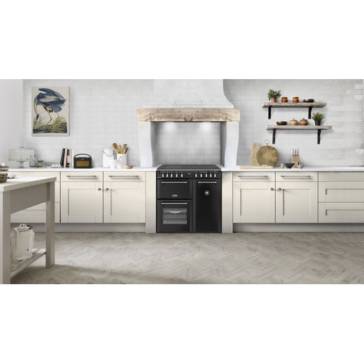 Stoves Richmond Deluxe 90Ei RTY 90cm Electric Range Cooker with Induction Hob - Black - Cooker in kitchen shot 