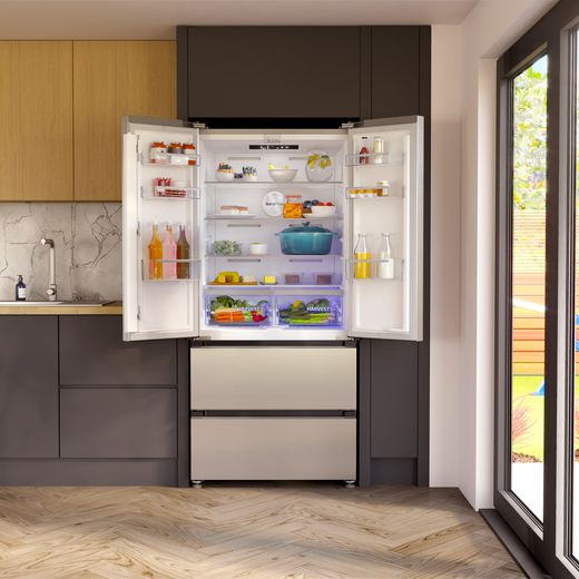 Beko HarvestFresh™ American Fridge Freezer - Stainless Steel - Fridge freezer in kitchen