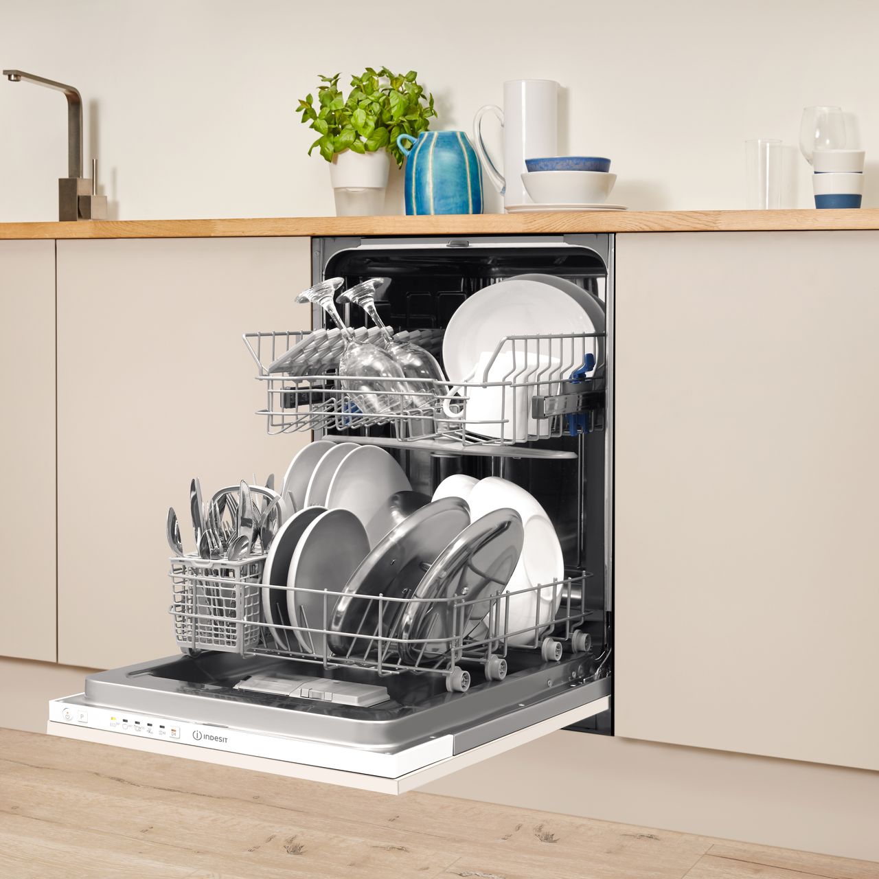 indesit integrated slimline dishwasher