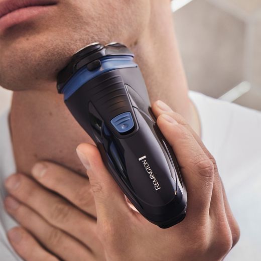 Remington R1 Style Series R1000 Mens Shaver - Black - Man shaving face