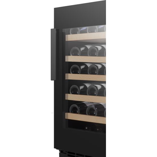 Hisense Wine Cooler - Black  - Close up handle shot