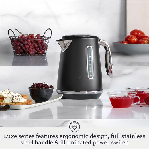 Sage Soft Top Luxe™ SKE735BTR4GUK1 Kettle - Matte Black - Annotation - Luxe series shot