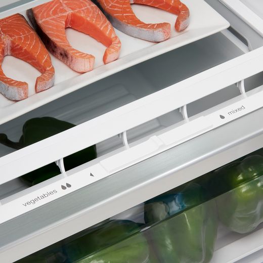 Bosch Serie 4 Integrated 70/30 Fridge Freezer with Sliding Door Fixing Kit - White