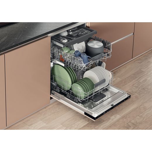 Hotpoint MaxiSpace Integrated Standard Dishwasher - White - Door open racks out