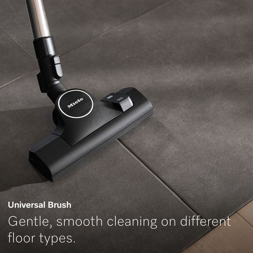 Miele Guard M1 Cylinder Vacuum Cleaner - Annotation - brush clean shot