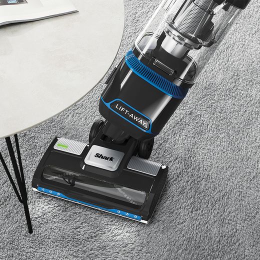 NV602UK_BL_shark_vacuum_04