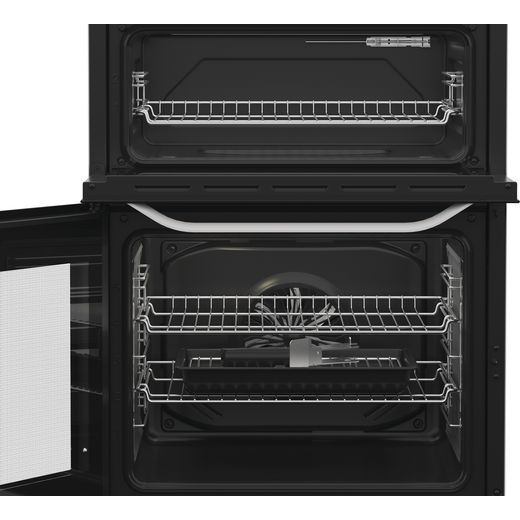 Hotpoint HTE6VDCW Electric Cooker White - Cavity shot