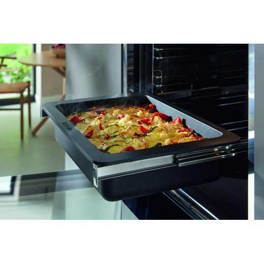 Miele H 2861 B Wifi Connected Built In Electric Single Oven - Black - Food cooking in oven shot 