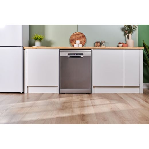 Bosch Series 4 Standard Dishwasher - Silver Inox - Dishwasher in kitchen