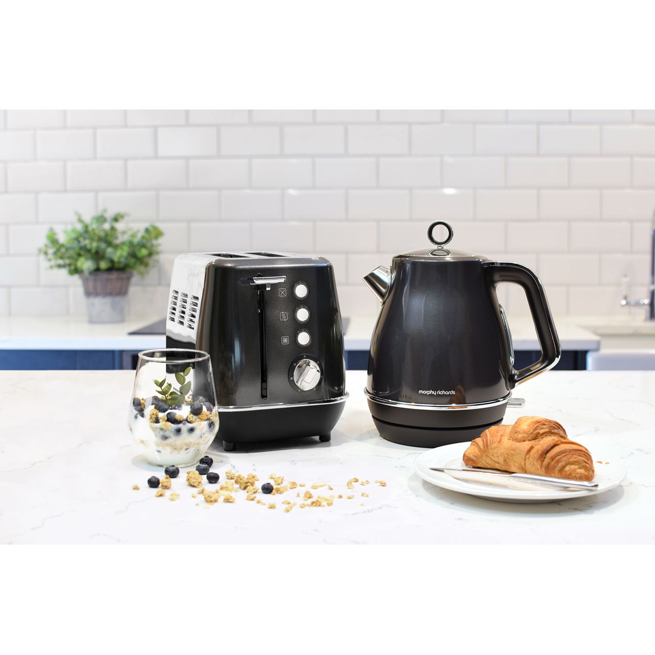 Morphy Richards Kettle | Black Evoke Black Jug Kettle