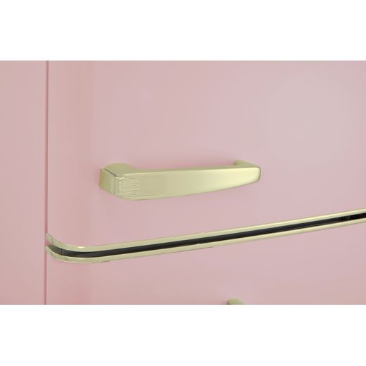 CDA Fridge Freezer - Pink - Close up handle shot