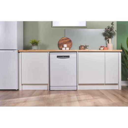 Bosch Series 6 Standard Dishwasher - White - Dishwasher in kitchen