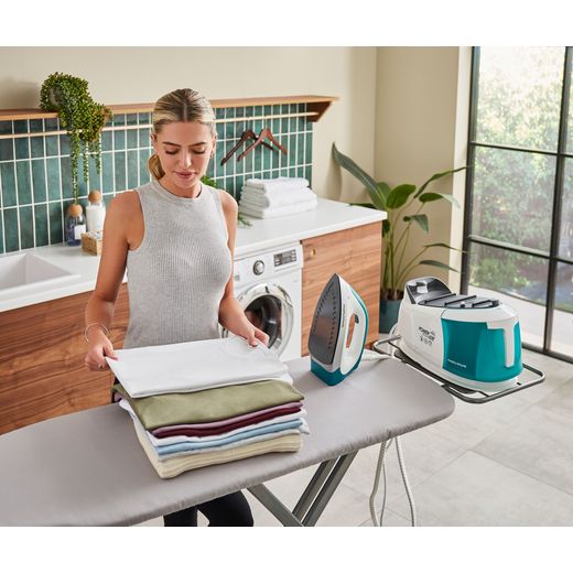 Morphy Richards Power Steam Elite With AutoClean Pressurised Steam Generator Iron - White / Green - Folding garments