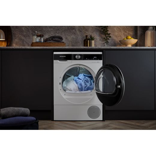 Siemens IQ-500 WQ45G203GB 9Kg Heat Pump Tumble Dryer - White - machine with door open shot