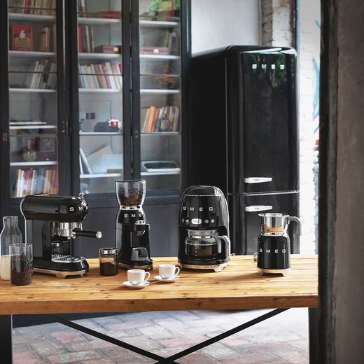 Smeg 50's Retro Filter Coffee Machine with Timer - Black - Coffee machine in kitchen