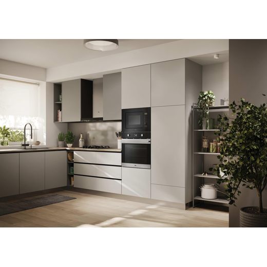Hoover HO6 H5B3YTX Wifi Connected Built In Electric Single Oven with Pyrolytic Cleaning - Stainless Steel - Oven in kitchen shot 