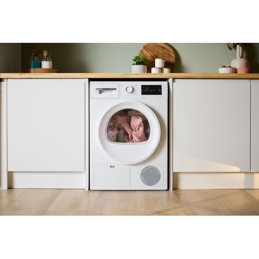 Bosch Series 4 WTH85225GB 8Kg Heat Pump Tumble Dryer - White - Tumble dryer in kitchen shot