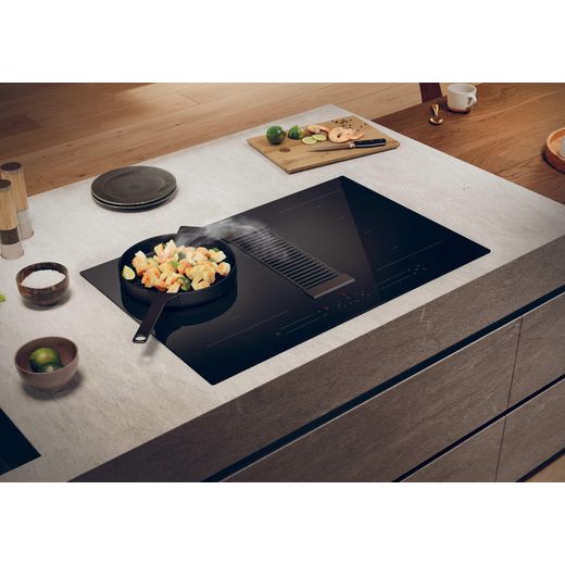 Haier I-Dual Series 6 HAIH82MTMCF 80cm Induction Hob - Black - food cooking on hobs shot