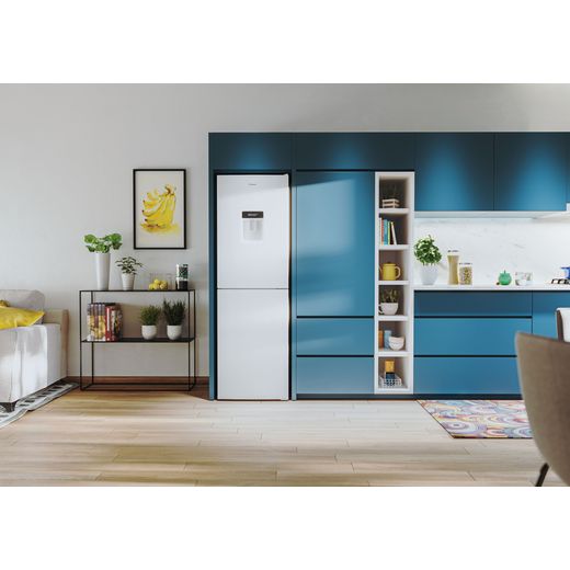 Candy 50/50 Fridge Freezer - White - Fridge freezer in kitchen shot