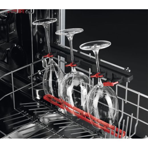 FFB76727PM_SS - Glasses in dishwasher shot