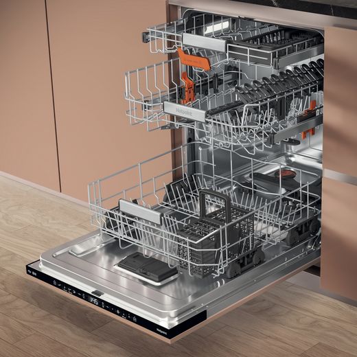 Hotpoint Hydroforce Integrated Standard Dishwasher - White - Door open racks out