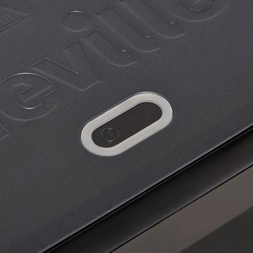 Breville Deep Fill Sandwich Toaster - Dark Steel - Close up shot