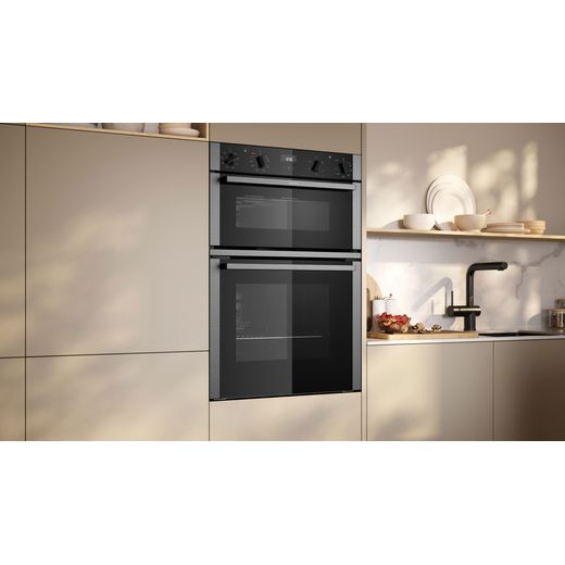U1ACE2AN3B_SS - Oven in kitchen shot