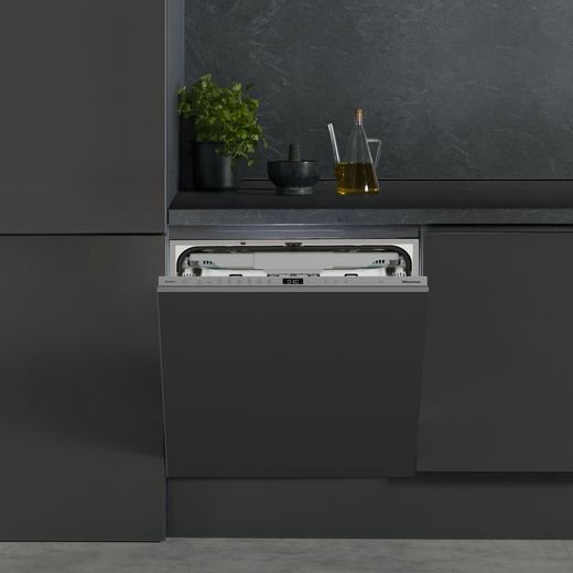Hisense HV16AUK Full-Size Fully Integrated Dishwasher - Dishwasher in kitchen