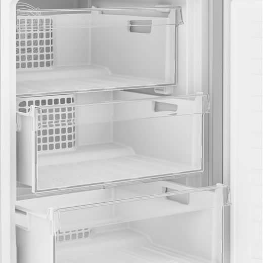 Indesit 50/50 Frost Free Fridge Freezer - Silver  - Close up drawers shot