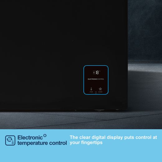 Fridgemaster Chest Freezer - Black - Annotation - Electronic temp shot