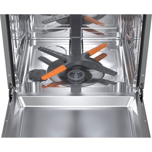 LG QuadWash™ Fully Integrated Standard Dishwasher - Stainless Steel - close up washing baldes