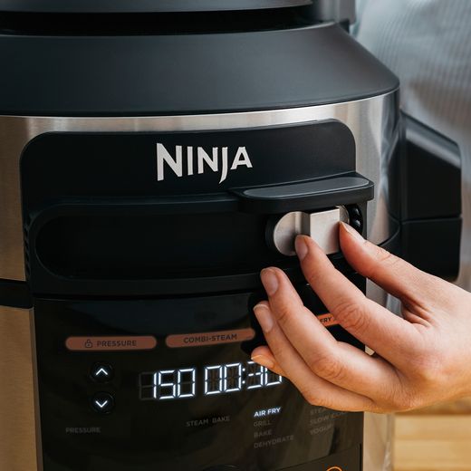 Ninja Foodi 11-in-1 SmartLid 6 Litre Multi Cooker - Stainless Steel / Black