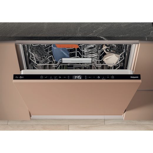 Hotpoint Hydroforce Integrated Standard Dishwasher - White - Control panel
