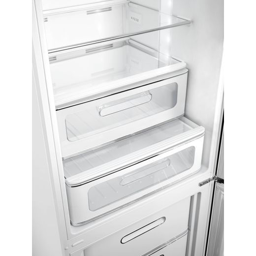 Smeg 50's Style FAB32RWH6UK 197cm Frost Free Fridge Freezer - White - Close up shot 