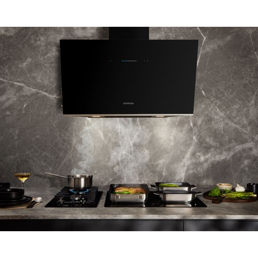 Siemens IQ-700 EX675HXC1E 60cm Induction Hob - Black - hob in kitchen shot