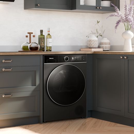 Hisense DH5I104BBAB Wifi Connected Heat Pump Tumble Dryer - Black - Tumble dryer in room